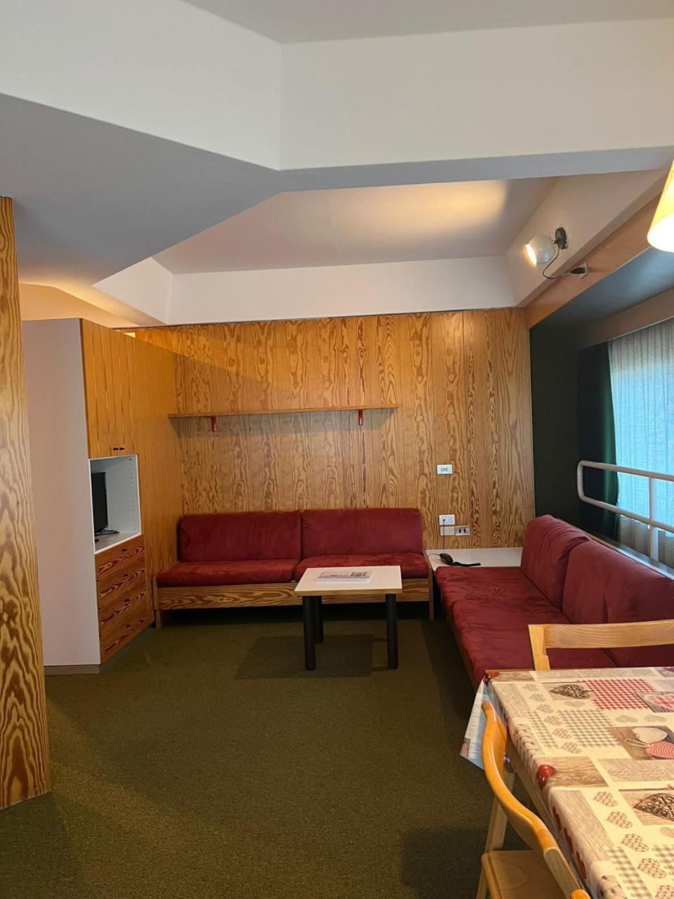 马里尔伊瓦Residenza Albare公寓式酒店 外观 照片